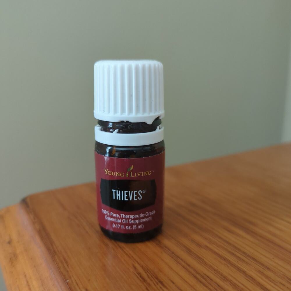 Young Living Essential Oils THIEVES OIL 5 ML Partial Bottle